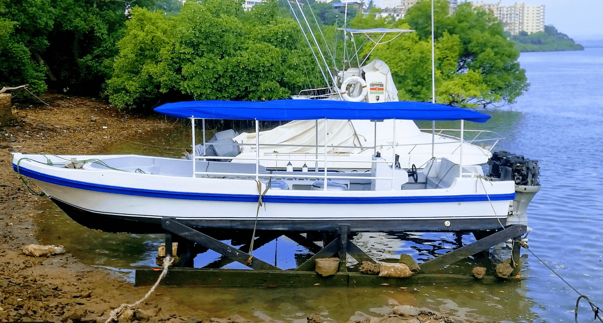 Serve Marine gallery — full-boat
